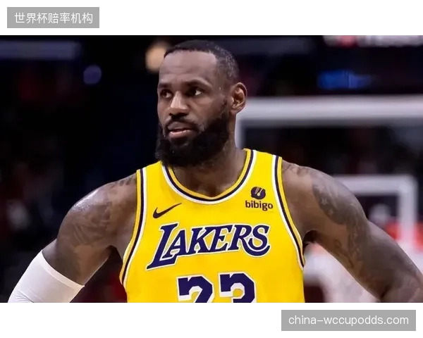 詹姆斯在系列赛第六场比赛中发挥全能，带领湖人淘汰火箭晋级。